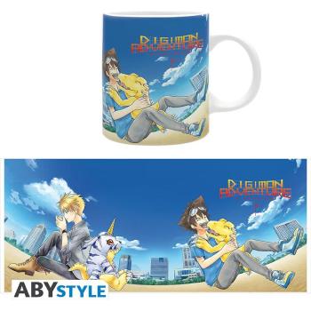 DIGIMON - Tasse "Duos"  Taichi und Yamato sind endlich mit ihren Digimon Partnern Agumon und Gabumon vereint! Teilen Sie ihr neuestes Abenteuer mit dieser Digimon Tasse!